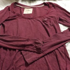 hollister long sleeved tee